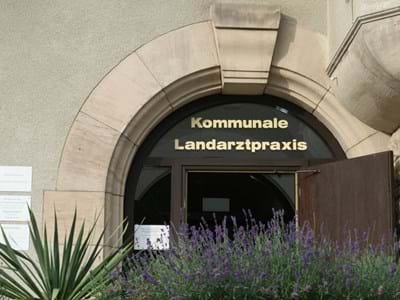 Kommunale Landarztpraxis.jpg